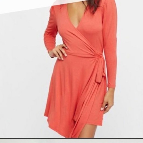 FREE PEOPLE FP BEACH Red/orange Holla Holla Mini Dress Wrap Style Coverup Size M - Picture 1 of 6